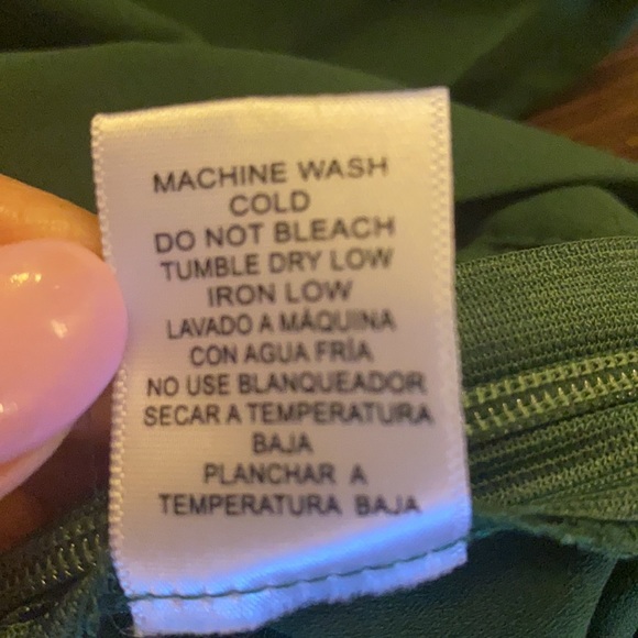 Love Tree Green Crossover Crop Top with Butterfly Sleeves - Picture 5 of 8